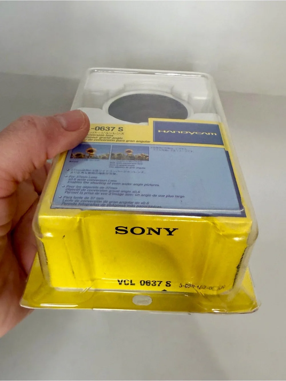 Sony VCL-0637 S Wide Conversion Lens for Handycam Camcorders 37 mm